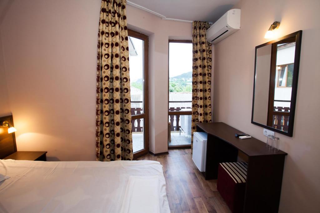 Bisser Hotel - Free Parking - Free Pool Access บัลชิค ห้อง รูปภาพ