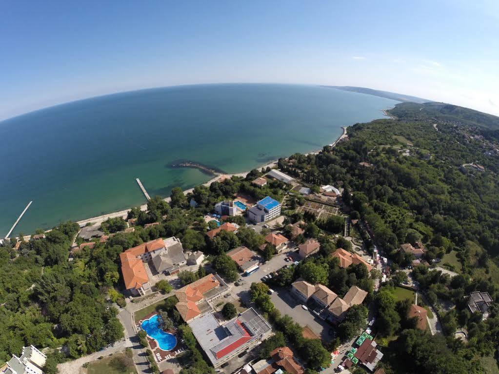 Bisser Hotel - Free Parking - Free Pool Access บัลชิค ภายนอก รูปภาพ